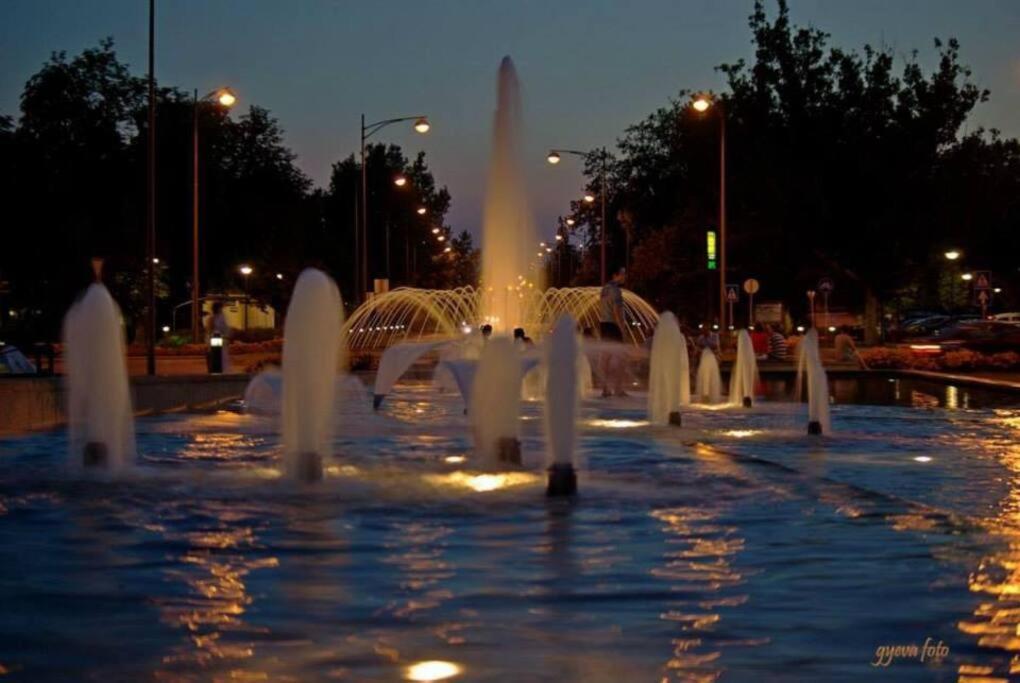 Corvin Apartman Gyula Dış mekan fotoğraf