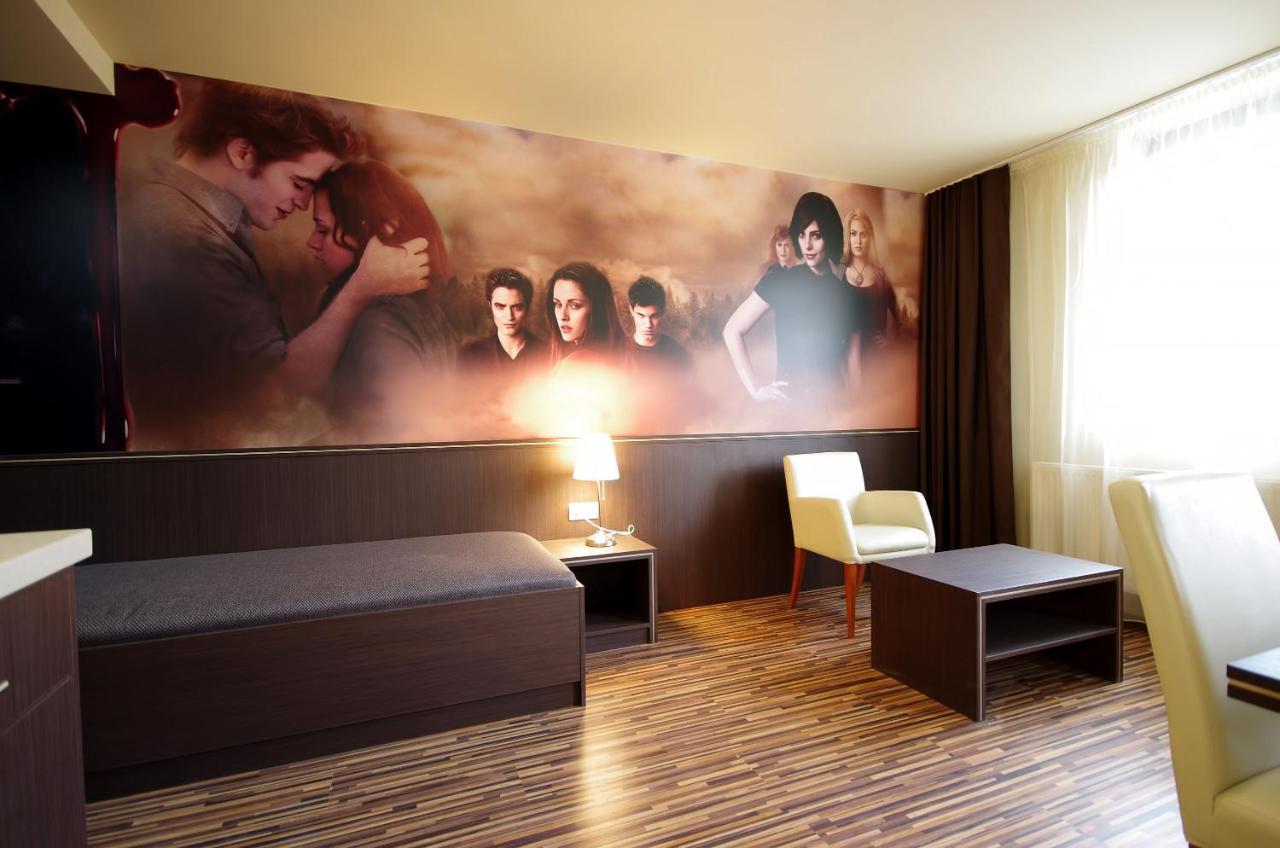 Corvin Apartman Gyula Dış mekan fotoğraf