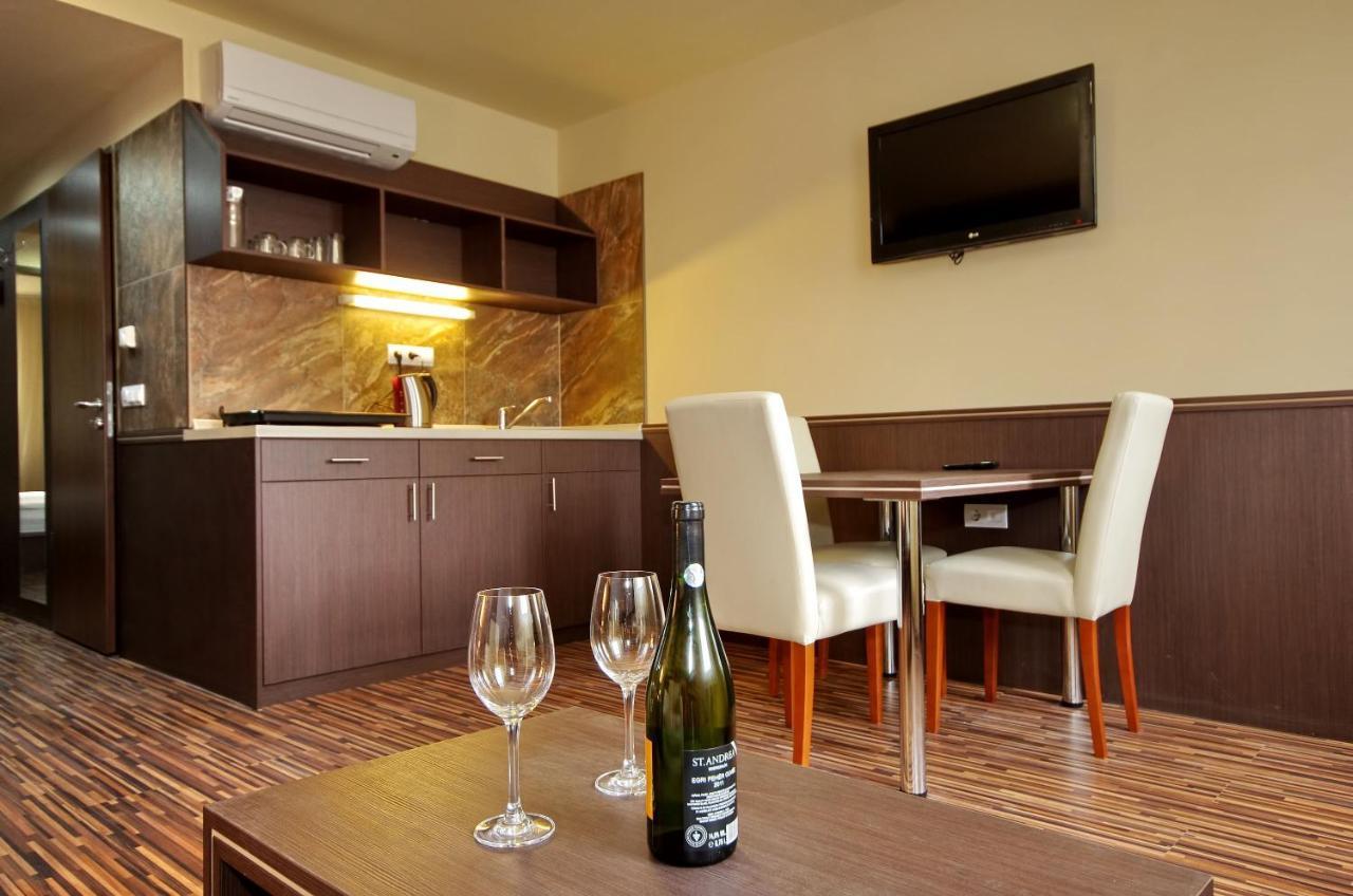 Corvin Apartman Gyula Dış mekan fotoğraf