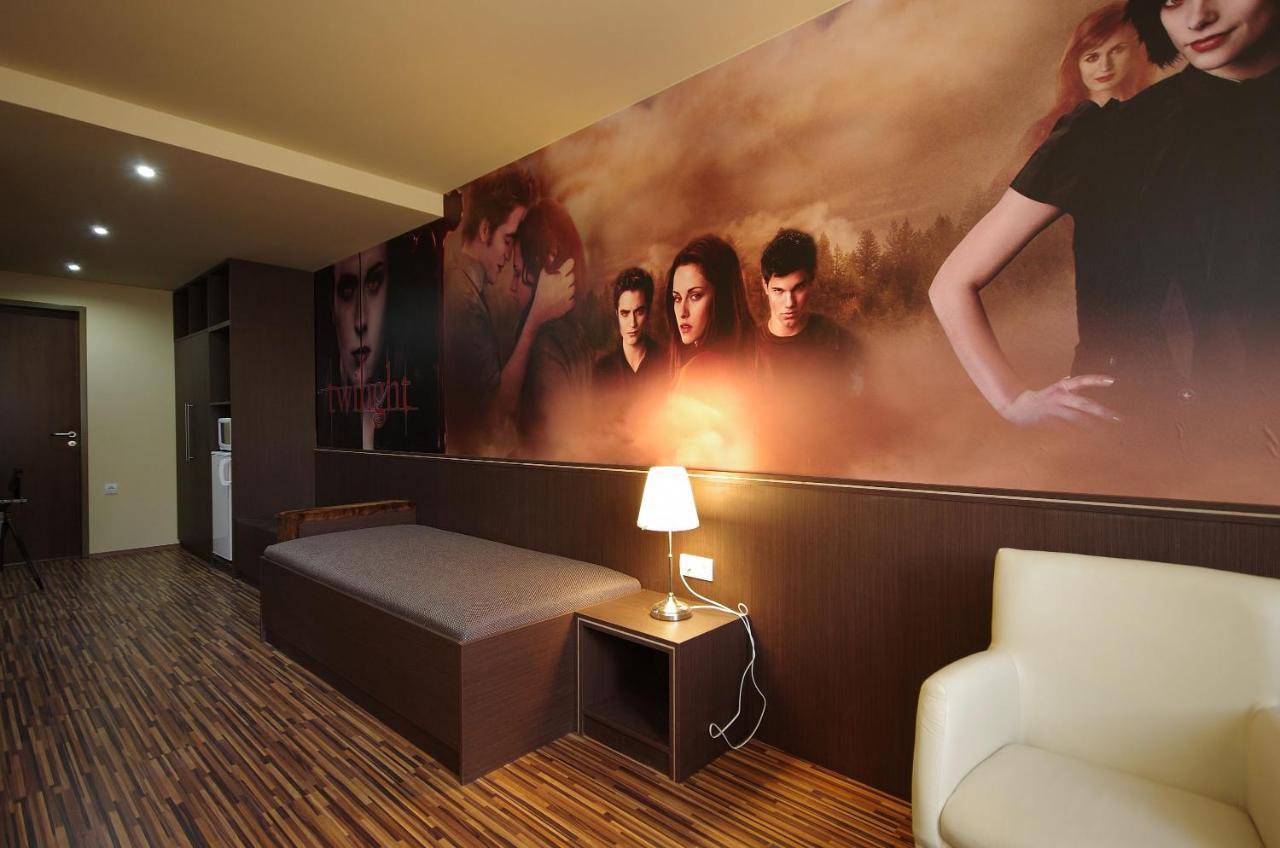Corvin Apartman Gyula Dış mekan fotoğraf